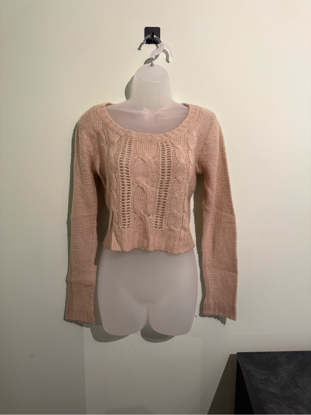 Body Central Blush Cable Knit Scoop-Neck Sweater size medium